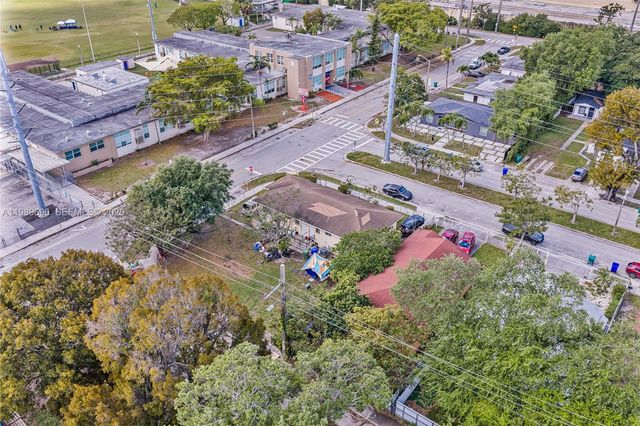 6701 NW 5th Ave, Miami, FL 33150