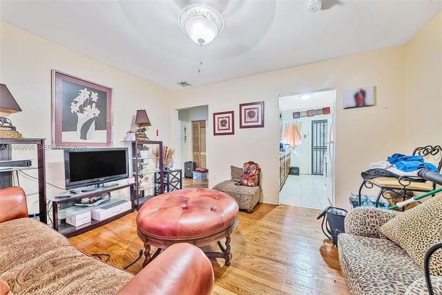 6701 NW 5th Ave, Miami, FL 33150