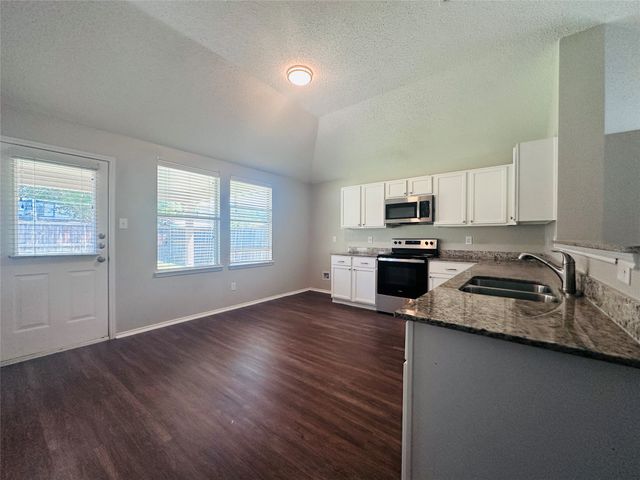 2432 Spoonbill Court, Mesquite, TX 75181
