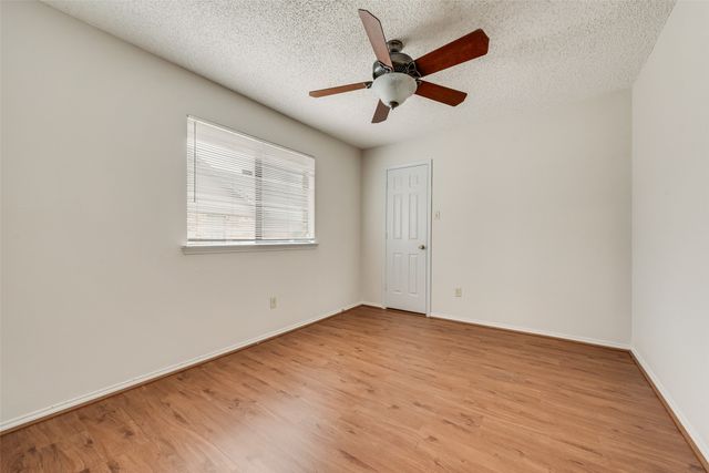 1817 Crooked Lane, Fort Worth, TX 76112