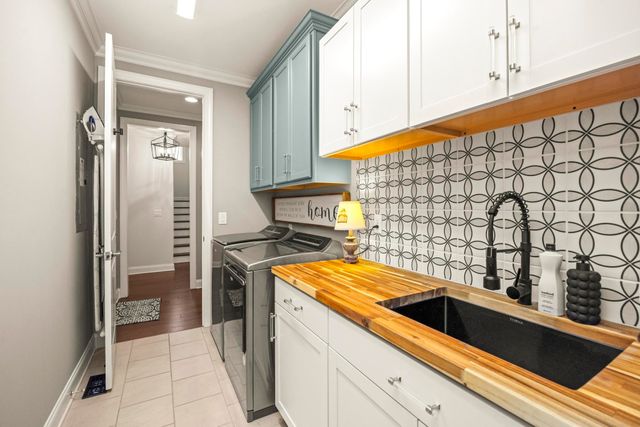 2007 McAvoy Dr, Franklin, TN 37064