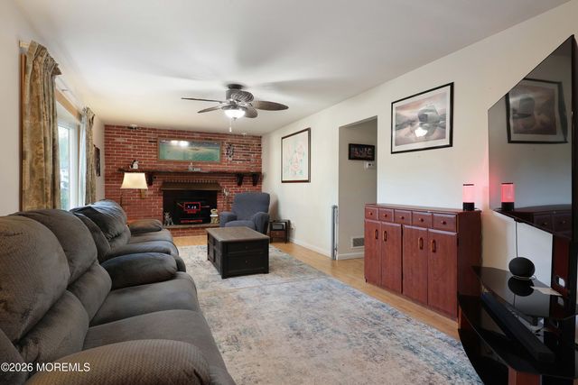341 Jefferson Court, Brick, NJ 08724