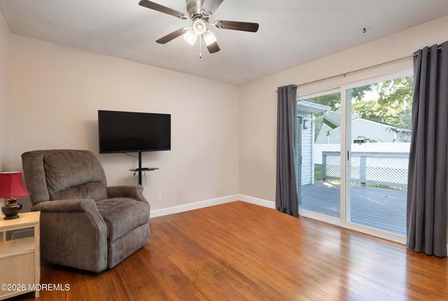 341 Jefferson Court, Brick, NJ 08724