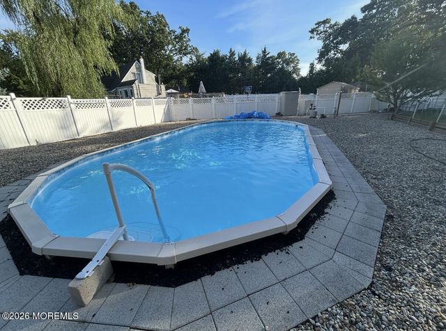 341 Jefferson Court, Brick, NJ 08724