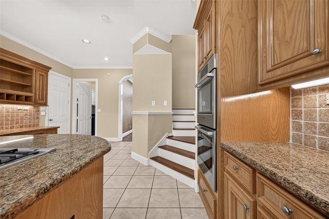 7706 Long Shadows Drive, Sugar Land, TX 77479