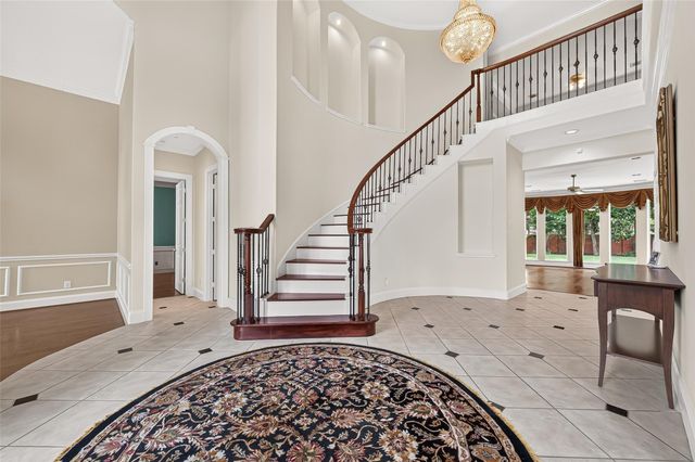 7706 Long Shadows Drive, Sugar Land, TX 77479