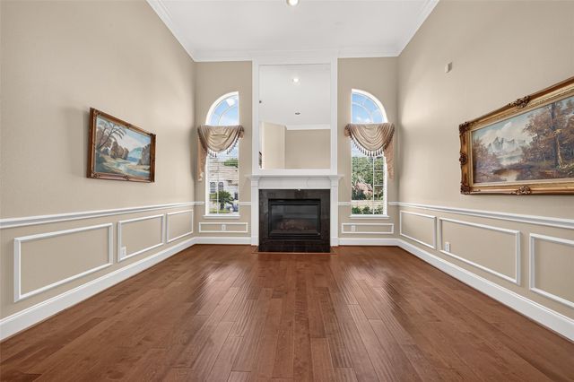 7706 Long Shadows Drive, Sugar Land, TX 77479