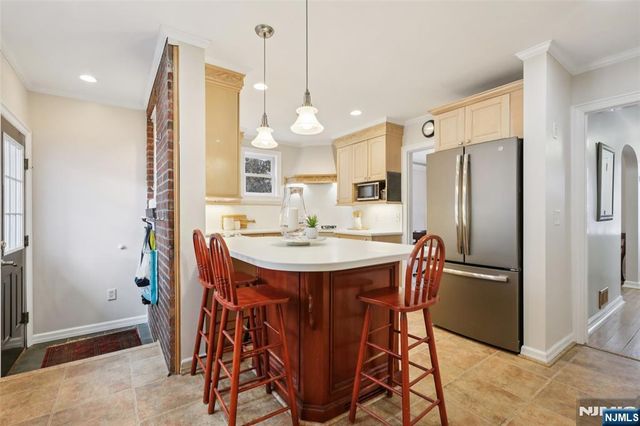 56 Highland Road, Glen Rock, NJ 07452