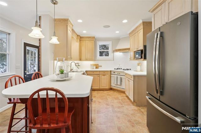 56 Highland Road, Glen Rock, NJ 07452