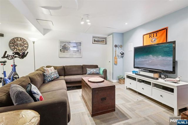 56 Highland Road, Glen Rock, NJ 07452