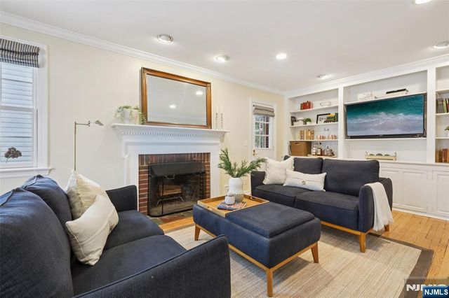 56 Highland Road, Glen Rock, NJ 07452