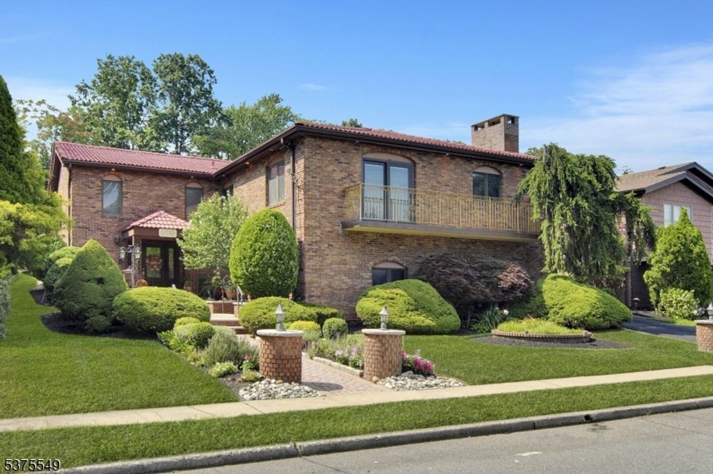 109 Wilson St, Nutley Twp., NJ 07110