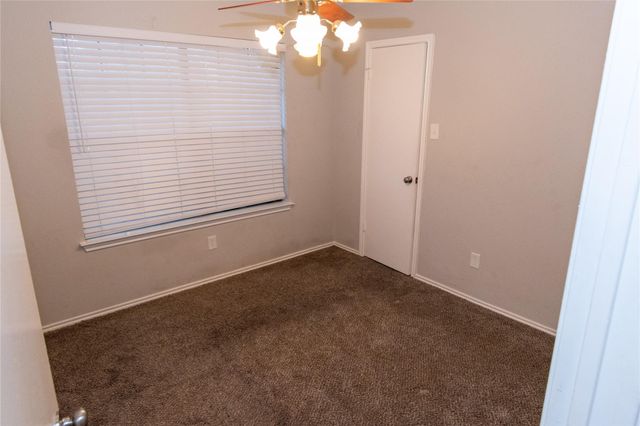 1009 Wildwood Drive, Deer Park, TX 77536