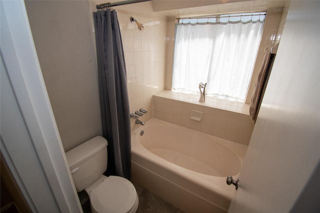 1009 Wildwood Drive, Deer Park, TX 77536