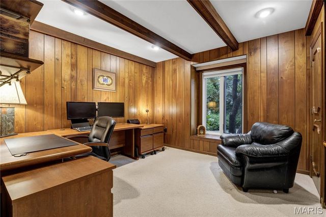 265 South Graeser Road, Creve Coeur, MO 63141