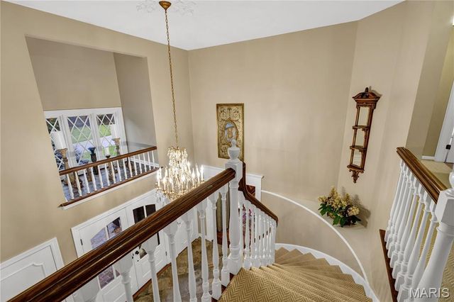 265 South Graeser Road, Creve Coeur, MO 63141