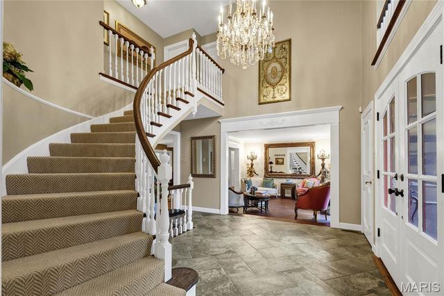 265 South Graeser Road, Creve Coeur, MO 63141