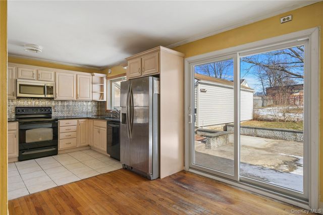 285 Madison Avenue, Port Chester, NY 10573