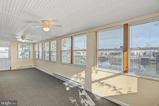 10 W SAIL DR, Little Egg Harbor Twp, NJ 08087