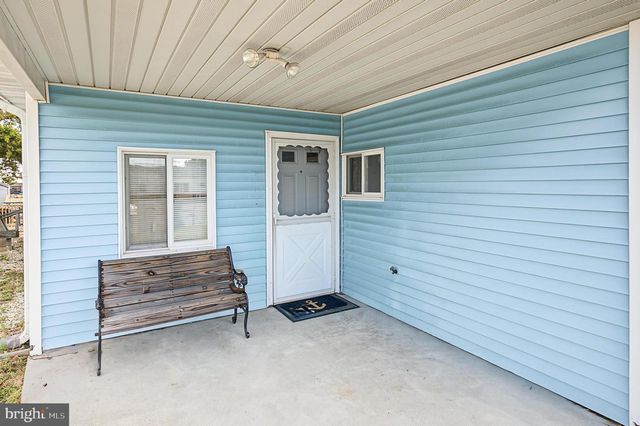 10 W SAIL DR, Little Egg Harbor Twp, NJ 08087