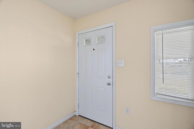 10 W SAIL DR, Little Egg Harbor Twp, NJ 08087