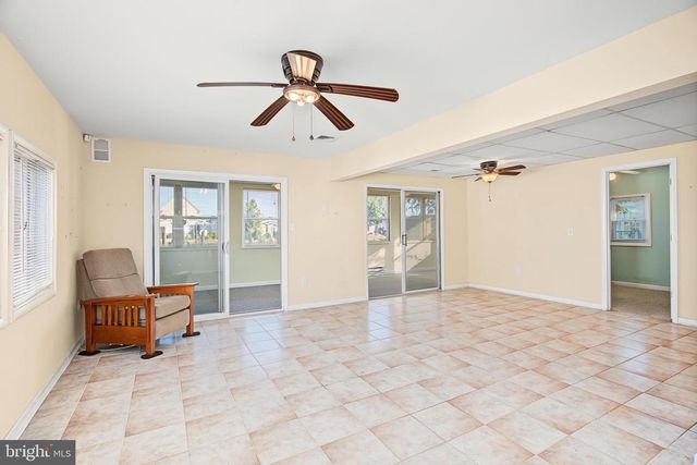 10 W SAIL DR, Little Egg Harbor Twp, NJ 08087