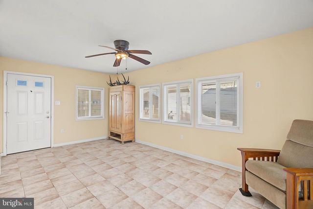 10 W SAIL DR, Little Egg Harbor Twp, NJ 08087