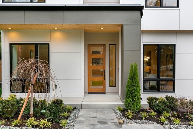 1455 153rd Place SE, Bellevue, WA 98008