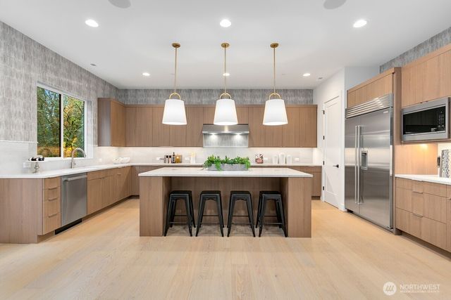 1455 153rd Place SE, Bellevue, WA 98008