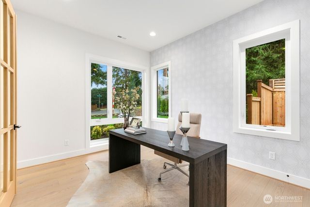 1455 153rd Place SE, Bellevue, WA 98008