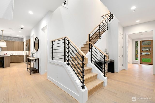 1455 153rd Place SE, Bellevue, WA 98008