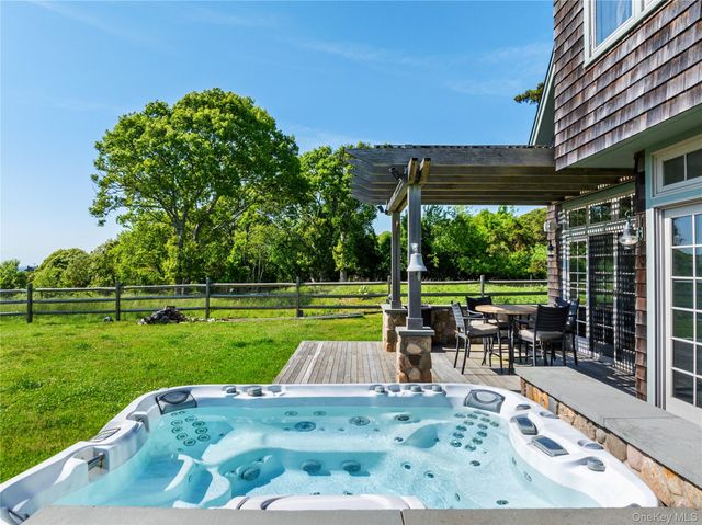 15 Edgemere Street, Montauk, NY 11954