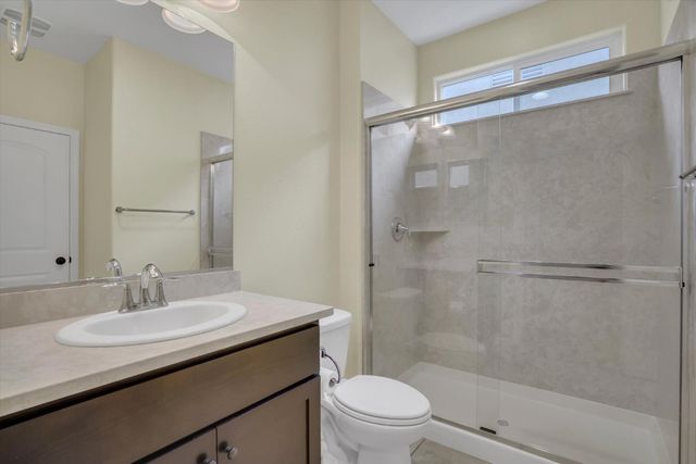 582 Pasture Ave, Lathrop, CA 95330