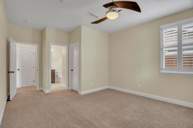 582 Pasture Ave, Lathrop, CA 95330