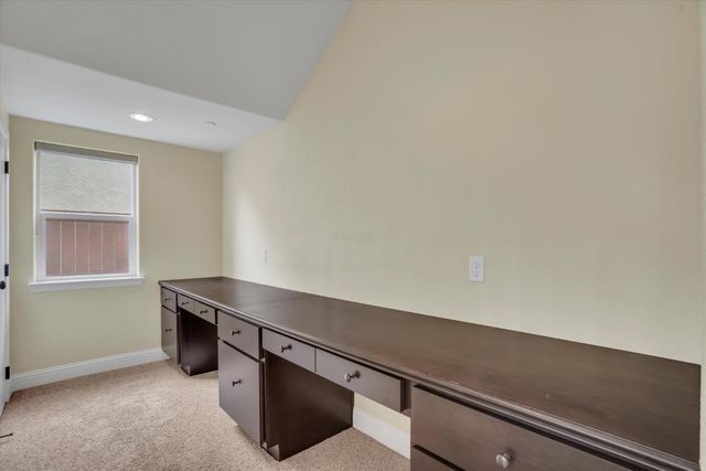 582 Pasture Ave, Lathrop, CA 95330