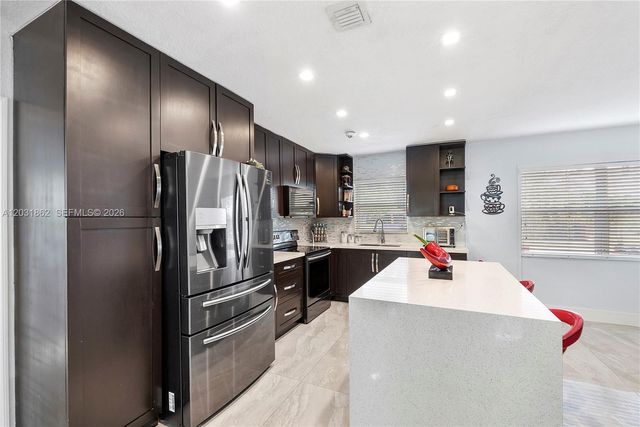 6810 Douglas Street, Hollywood, FL 33024