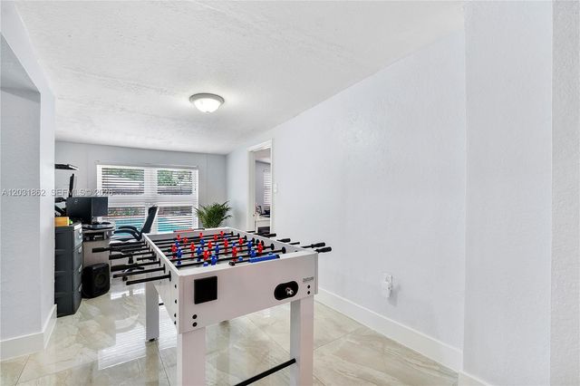 6810 Douglas Street, Hollywood, FL 33024