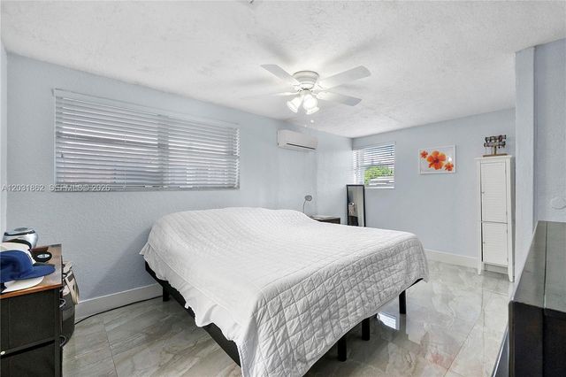6810 Douglas Street, Hollywood, FL 33024
