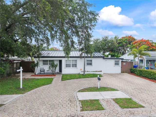 6810 Douglas Street, Hollywood, FL 33024