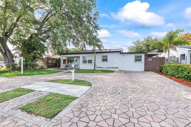 6810 Douglas Street, Hollywood, FL 33024