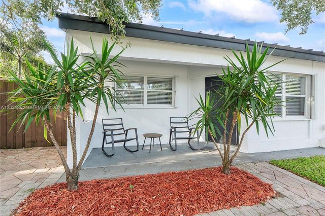 6810 Douglas Street, Hollywood, FL 33024