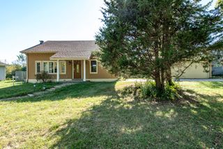 1700 Gideon Avenue, Zion, IL 60099