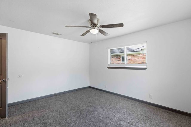 1305 Pinehurst Drive, Fort Worth, TX 76134