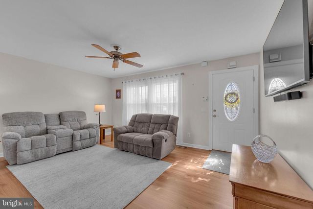 576 N MILL RD, Vineland, NJ 08360