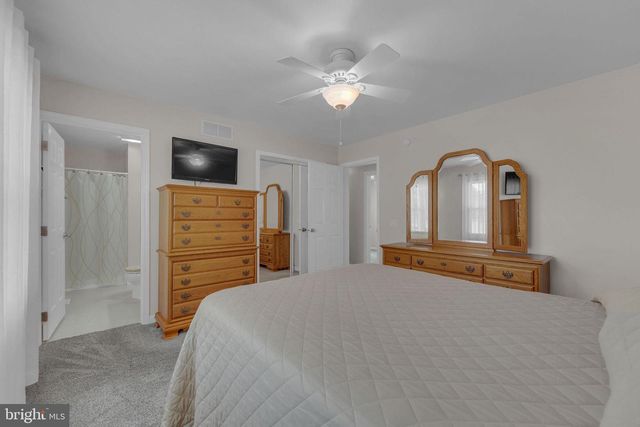 576 N MILL RD, Vineland, NJ 08360