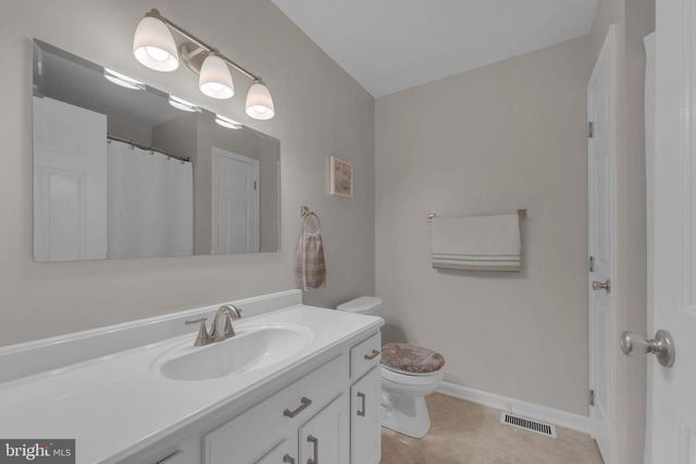 576 N MILL RD, Vineland, NJ 08360
