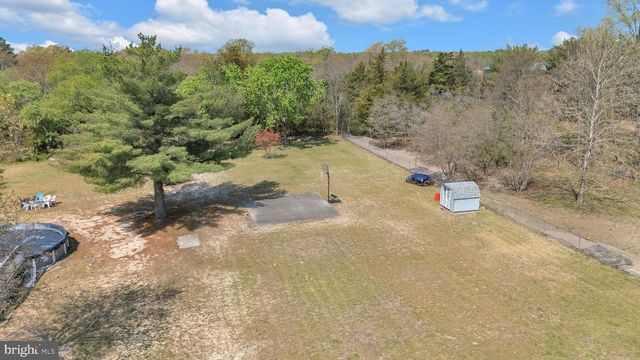 576 N MILL RD, Vineland, NJ 08360