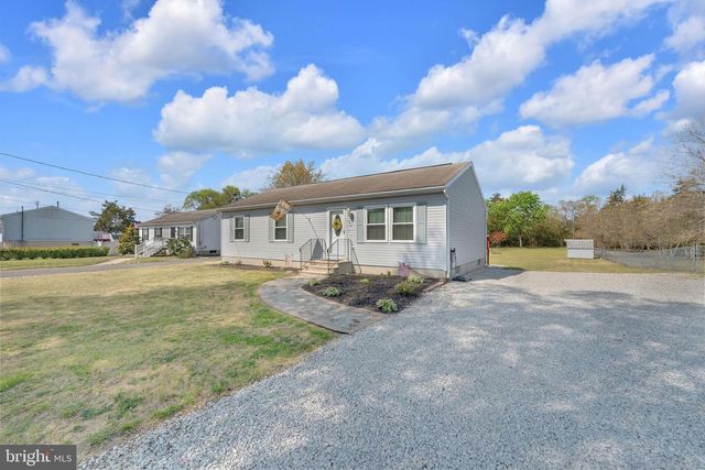 576 N MILL RD, Vineland, NJ 08360