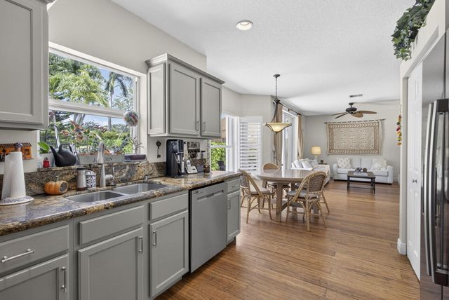 4017 Bluff Harbor Way, Wellington, FL 33449