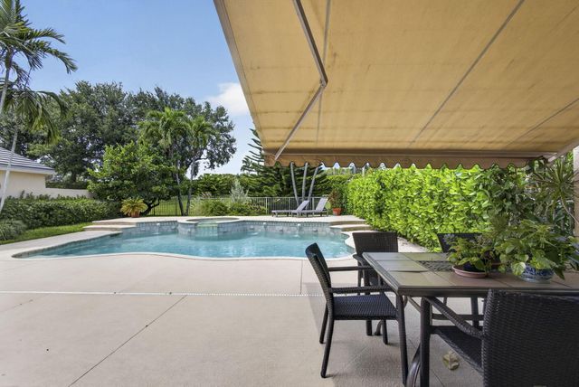 4017 Bluff Harbor Way, Wellington, FL 33449